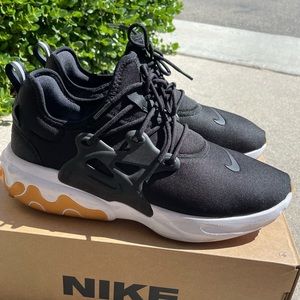 Nike air presto black size 11